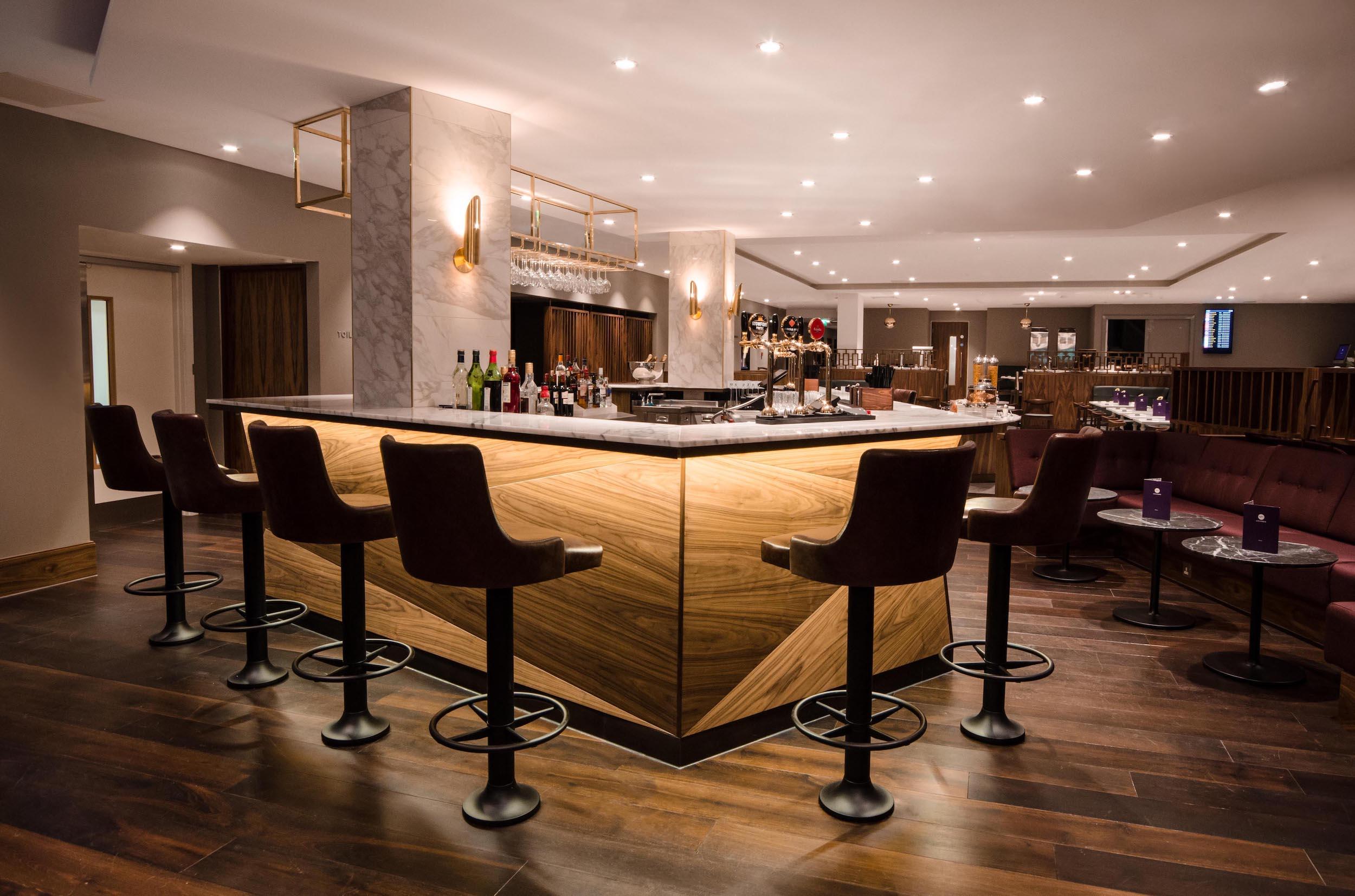 Gatwick South No1 Lounge Bar