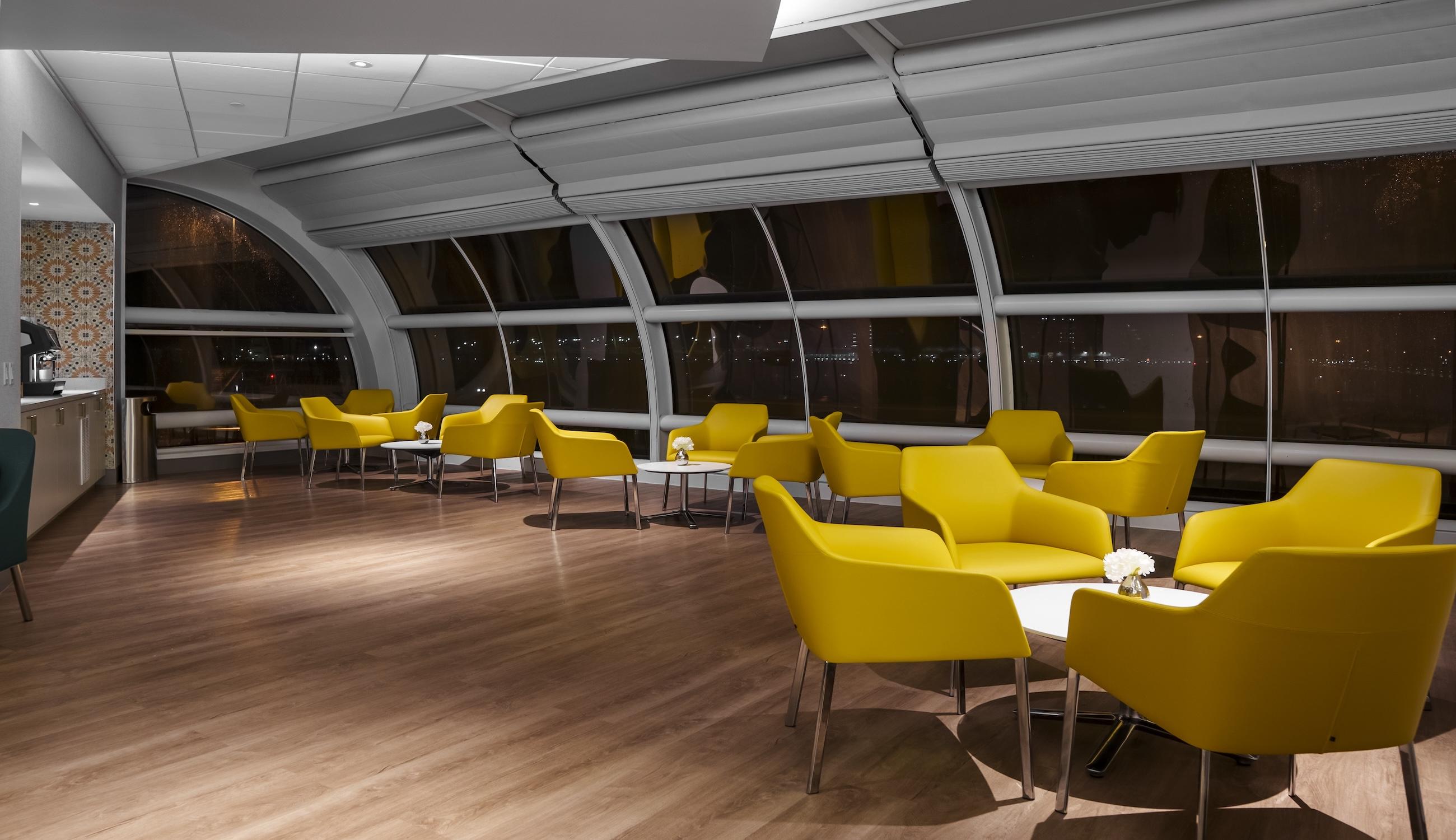MCO Lounge 110