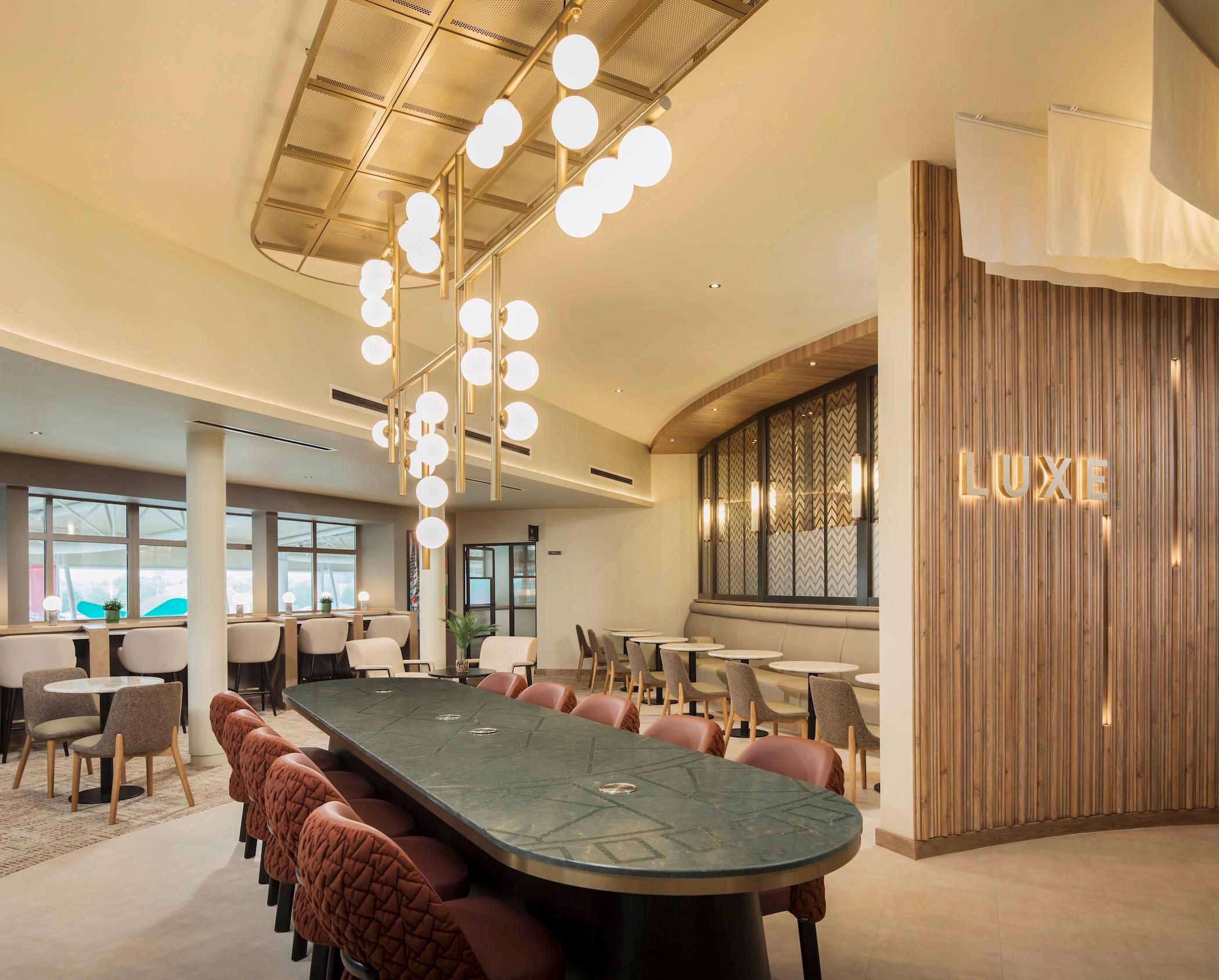 Liverpool Luxe Aspire Table