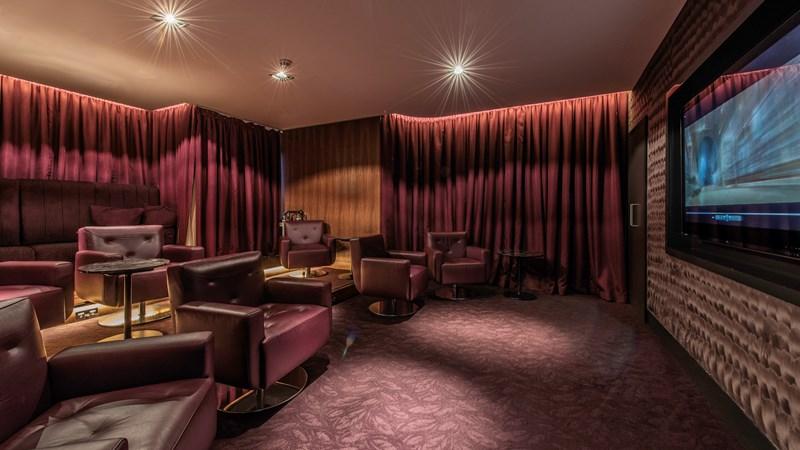 Heathrow No1 Lounge Cinema Room